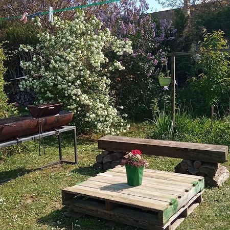 B&B Du Cerisier, Diner Sur Demande Noyers  エクステリア 写真