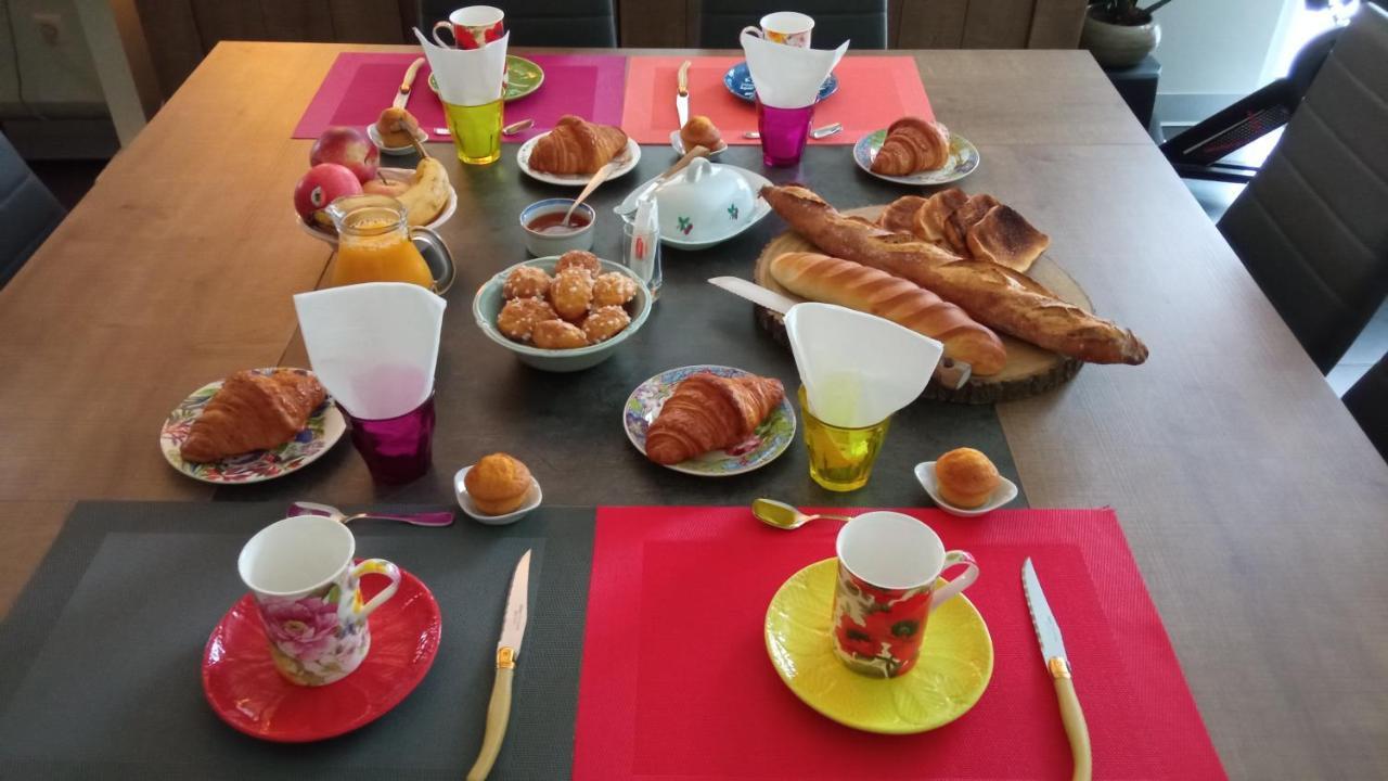 B&B Du Cerisier, Diner Sur Demande Noyers  エクステリア 写真
